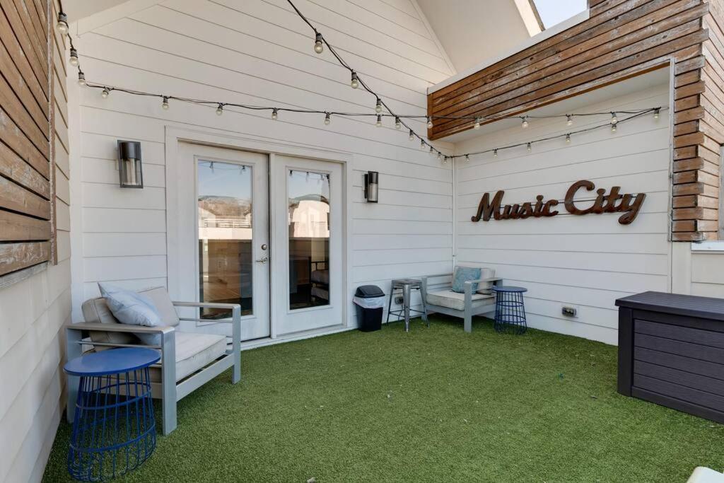 Epic Location- Steps From 12th S, Sleep12 Holiday home Nashville
